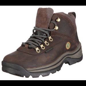 Timberland women’s white ledge mid ankle boot